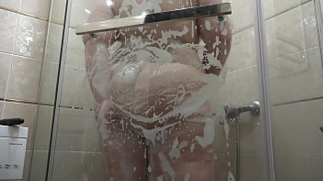 Thick MILF Gets Soapy and Oily in the Shower and Reaches Earth-Shattering Orgasm