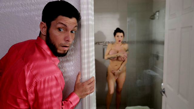 Mom Caught Son Peeping and Makes Him Fuck Her Wildly : XXX Video