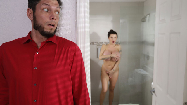 Mom Caught Son Peeping and Makes Him Fuck Her Wildly : XXX Video