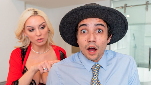 Private investigator seduced by blonde cougar with amazing XXX body