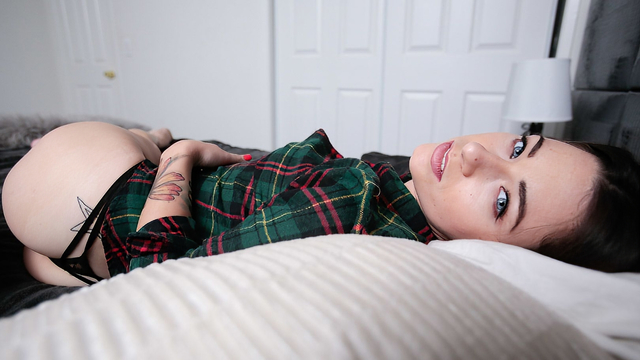 Dark-haired sister rewards her stepbrother with an amazing XXX handjob