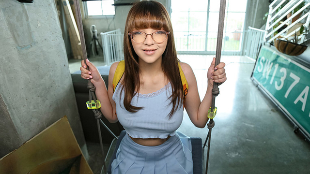 Nerdy XXX sister with glasses blows and rides hard pecker like a real pro